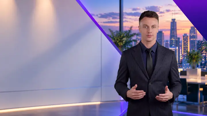 A professional presenter explaining a training topic on screen.